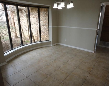7517 Cimarron Drive - Photo Thumbnail 2