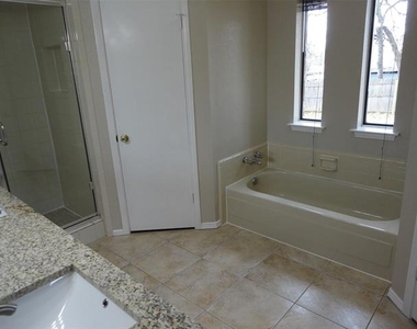 7517 Cimarron Drive - Photo Thumbnail 15