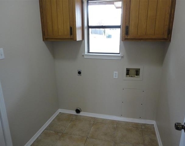 7517 Cimarron Drive - Photo Thumbnail 19
