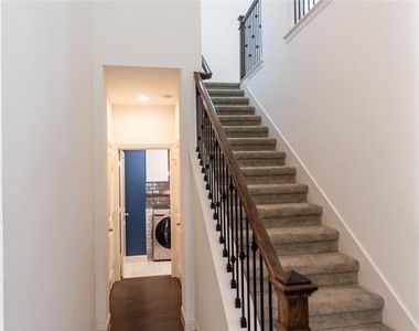 1000 Hoxton Road - Photo Thumbnail 3