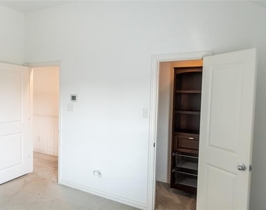 1000 Hoxton Road - Photo Thumbnail 26
