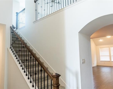 1000 Hoxton Road - Photo Thumbnail 29