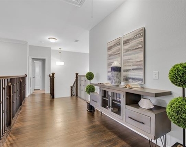 724 Orleans Drive - Photo Thumbnail 22