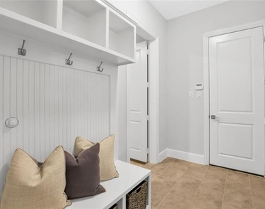 724 Orleans Drive - Photo Thumbnail 35