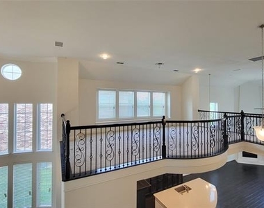3512 Oakstone Drive - Photo Thumbnail 14