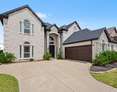 3814 Windmill Court - Photo Thumbnail 3