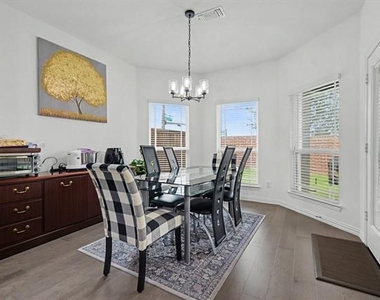 3814 Windmill Court - Photo Thumbnail 9