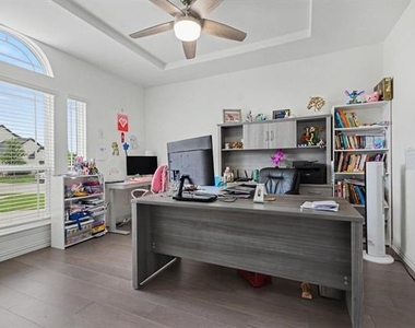 3814 Windmill Court - Photo Thumbnail 13