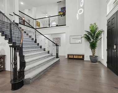 3814 Windmill Court - Photo Thumbnail 4
