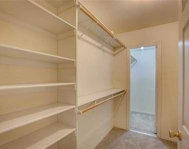4804 Edgewater Drive - Photo Thumbnail 24
