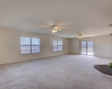 4804 Edgewater Drive - Photo Thumbnail 15