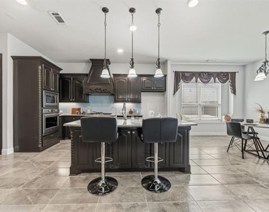12995 Llano Avenue - Photo Thumbnail 9