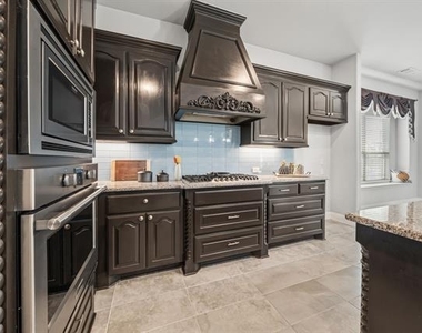 12995 Llano Avenue - Photo Thumbnail 14