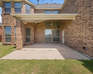 12995 Llano Avenue - Photo Thumbnail 37