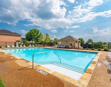 3608 Dove Lane - Photo Thumbnail 33
