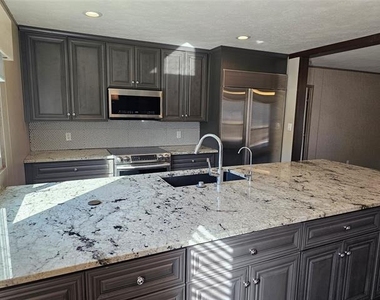 3434 Laguna Drive - Photo Thumbnail 1