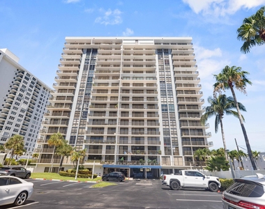 3031 N Ocean Boulevard - Photo Thumbnail 25