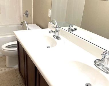 16210 N 22nd Lane - Photo Thumbnail 16