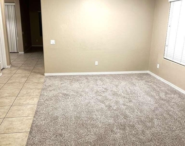 16210 N 22nd Lane - Photo Thumbnail 4