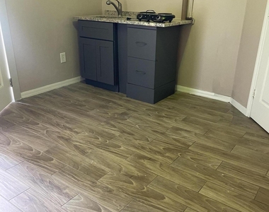 4581 Sw Floral Street - Photo Thumbnail 3