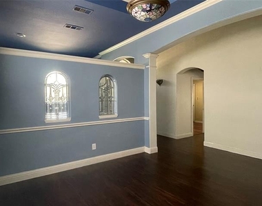 8117 Still Springs Drive - Photo Thumbnail 7
