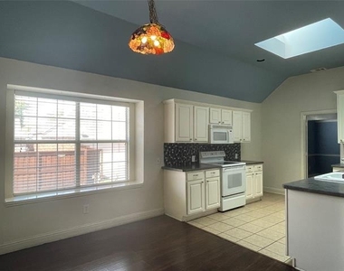 8117 Still Springs Drive - Photo Thumbnail 11