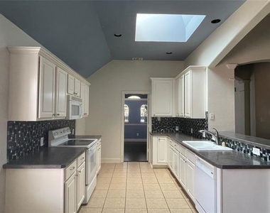 8117 Still Springs Drive - Photo Thumbnail 10