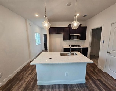 202 Griffith Drive - Photo Thumbnail 1