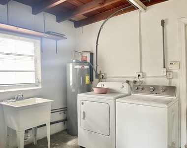 5630 Hollywood Boulevard - Photo Thumbnail 24