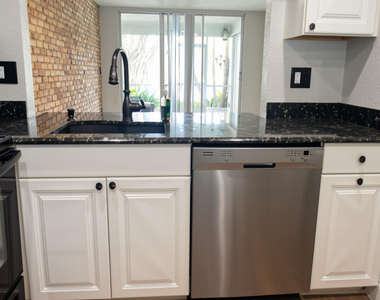 9311 Orange Grove Drive - Photo Thumbnail 3