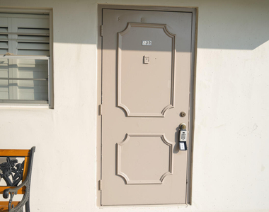 9311 Orange Grove Drive - Photo Thumbnail 16