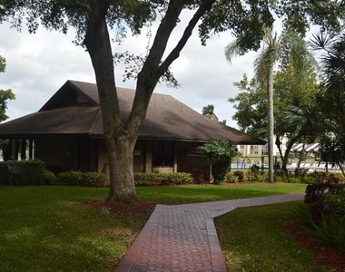 9311 Orange Grove Drive - Photo Thumbnail 27