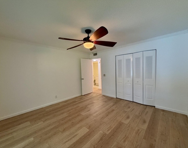 22 Somerset A - Photo Thumbnail 12