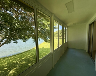 22 Somerset A - Photo Thumbnail 1