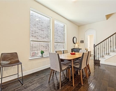 3712 Cobblecreek Drive - Photo Thumbnail 11