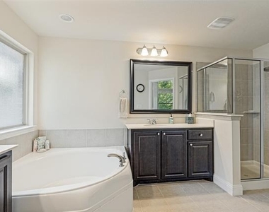3712 Cobblecreek Drive - Photo Thumbnail 21