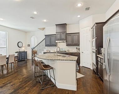 3712 Cobblecreek Drive - Photo Thumbnail 7
