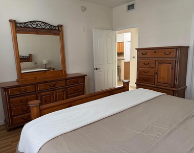 276 Murcia Drive - Photo Thumbnail 4