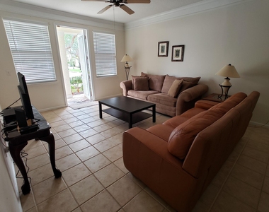276 Murcia Drive - Photo Thumbnail 18