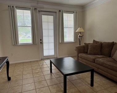 276 Murcia Drive - Photo Thumbnail 10