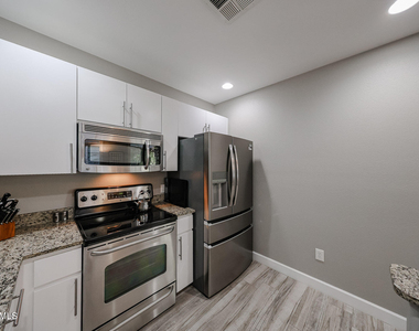 11640 N Tatum Boulevard - Photo Thumbnail 14