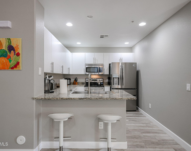 11640 N Tatum Boulevard - Photo Thumbnail 10