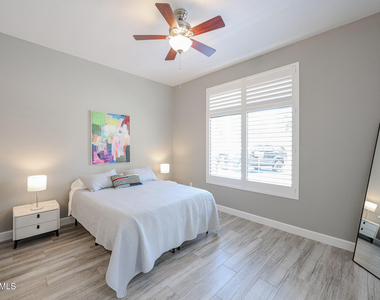 11640 N Tatum Boulevard - Photo Thumbnail 15