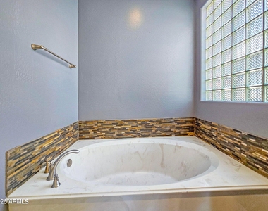 23831 N 74th Street - Photo Thumbnail 15
