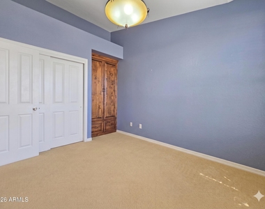 23831 N 74th Street - Photo Thumbnail 18