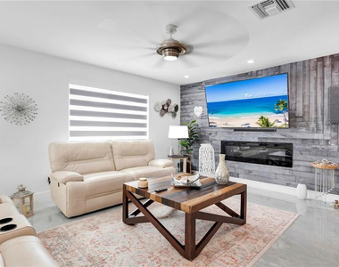 6290 W 16th Avenue - Photo Thumbnail 14