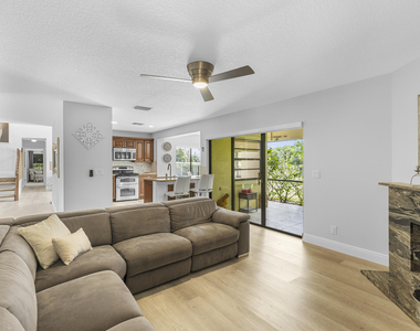 12715 Kingsway Road - Photo Thumbnail 31