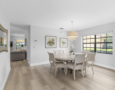 12715 Kingsway Road - Photo Thumbnail 17