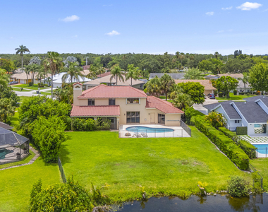 12715 Kingsway Road - Photo Thumbnail 6