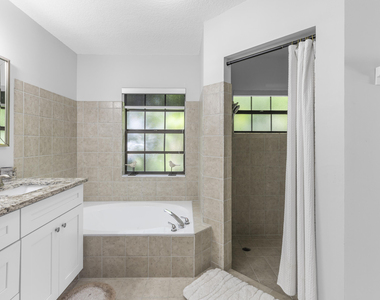 12715 Kingsway Road - Photo Thumbnail 23